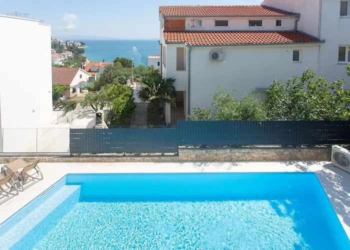 Villa Luxury Villa, 40 Sqm Heated Private Pool, Gym, Seaview, 200m To Beach, 7 Bedrooms