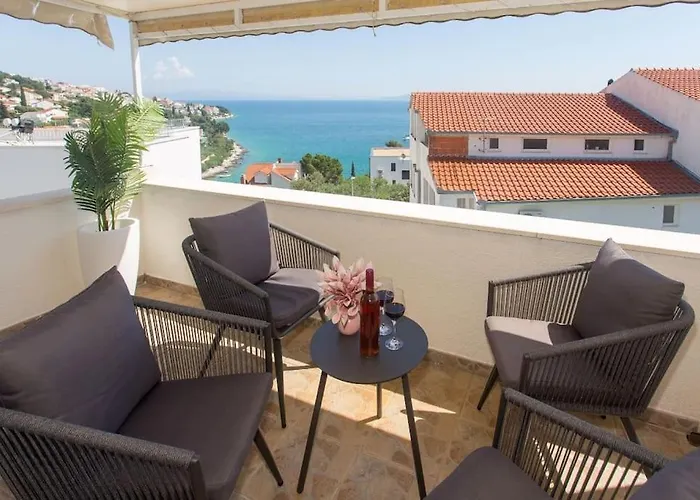 Luxury Villa, 40 Sqm Heated Private Pool, Gym, Seaview, 200m To Beach, 7 Bedrooms * Trogir