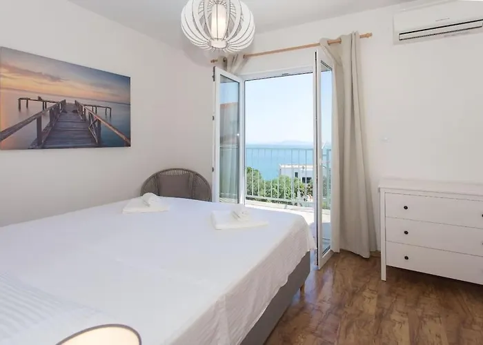 Luxury Villa, 40 Sqm Heated Private Pool, Gym, Seaview, 200m To Beach, 7 Bedrooms * Trogir