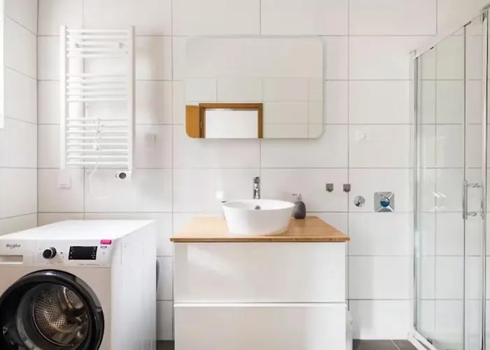 Luxury Villa, 40 Sqm Heated Private Pool, Gym, Seaview, 200m To Beach, 7 Bedrooms *